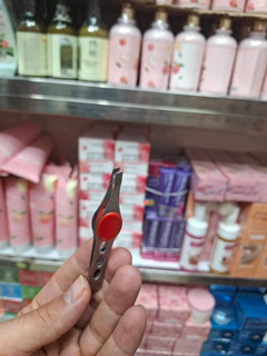 موچین vergenطراحی ارگونومیک باکیفیت ساخته شده از استیل ضدزنگ قابل شستشو بادوام دقت بالا در گرفتن ریزترین موها