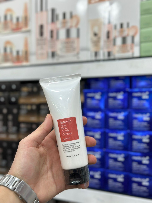 فوم شستشو کوزارکس حاوی سالیسیلیک اسید مناسب پوست چرب حجم 150 میل Cosrx Cleansing Foam Containing Salicylic Acid For Oily Skin 150 Ml حاوی سالیسیلیک اسید مناسب پوست چرب پاک کننده منافذ و آلودگی ها از بین برنده چربی اضافی پوست تسکین دهنده و شفاف کننده پوست لایه برداری پوست جلوگیری از ایجاد جوش های سر سیاه و سر سفید کنترل کننده چربی پوست