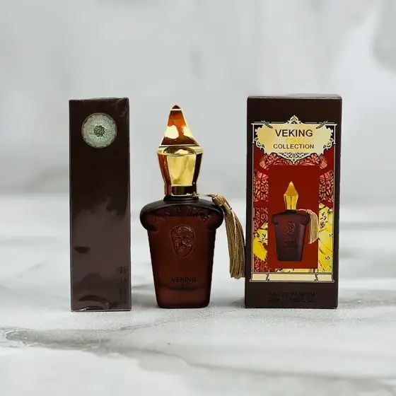 ادکلن کازاموراتی 1888 | حجم ۲۵ میل | رایحه چوبی، شرقی، گرم و شیرین | عطر مردانه و زنانه (یونیسکس) | کیفیت عالی | رایحه شیک، جذاب و ماندگار | مناسب استفاده روزمره و مجالس | انتخابی خاص برای خانم‌ها و آقایان